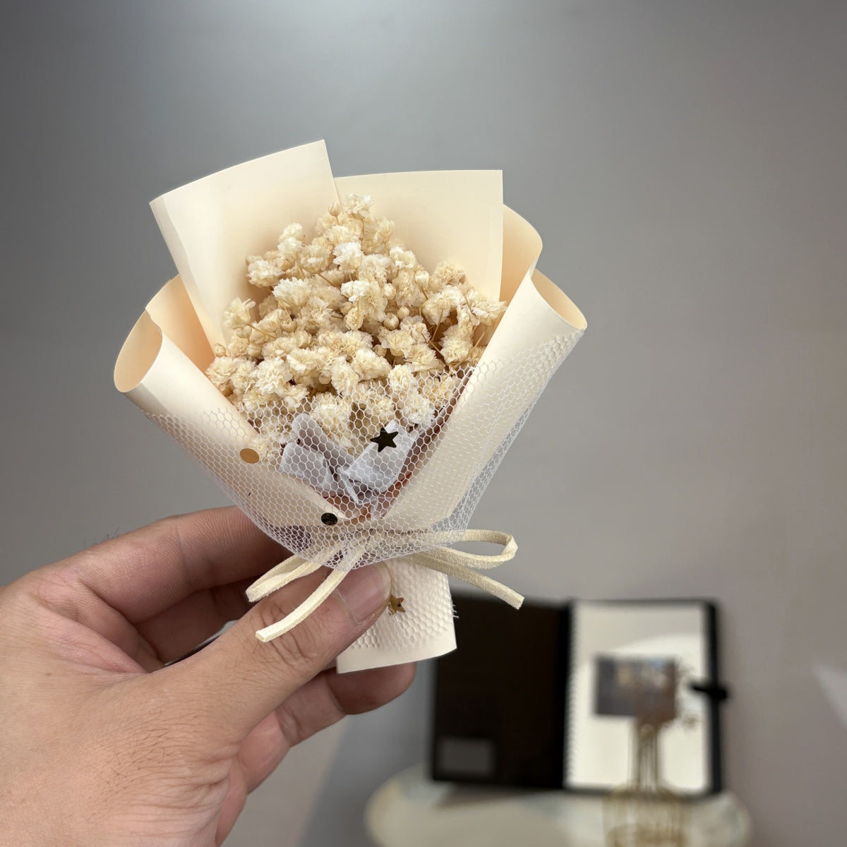 Mini Bouquets with Preserved flowers