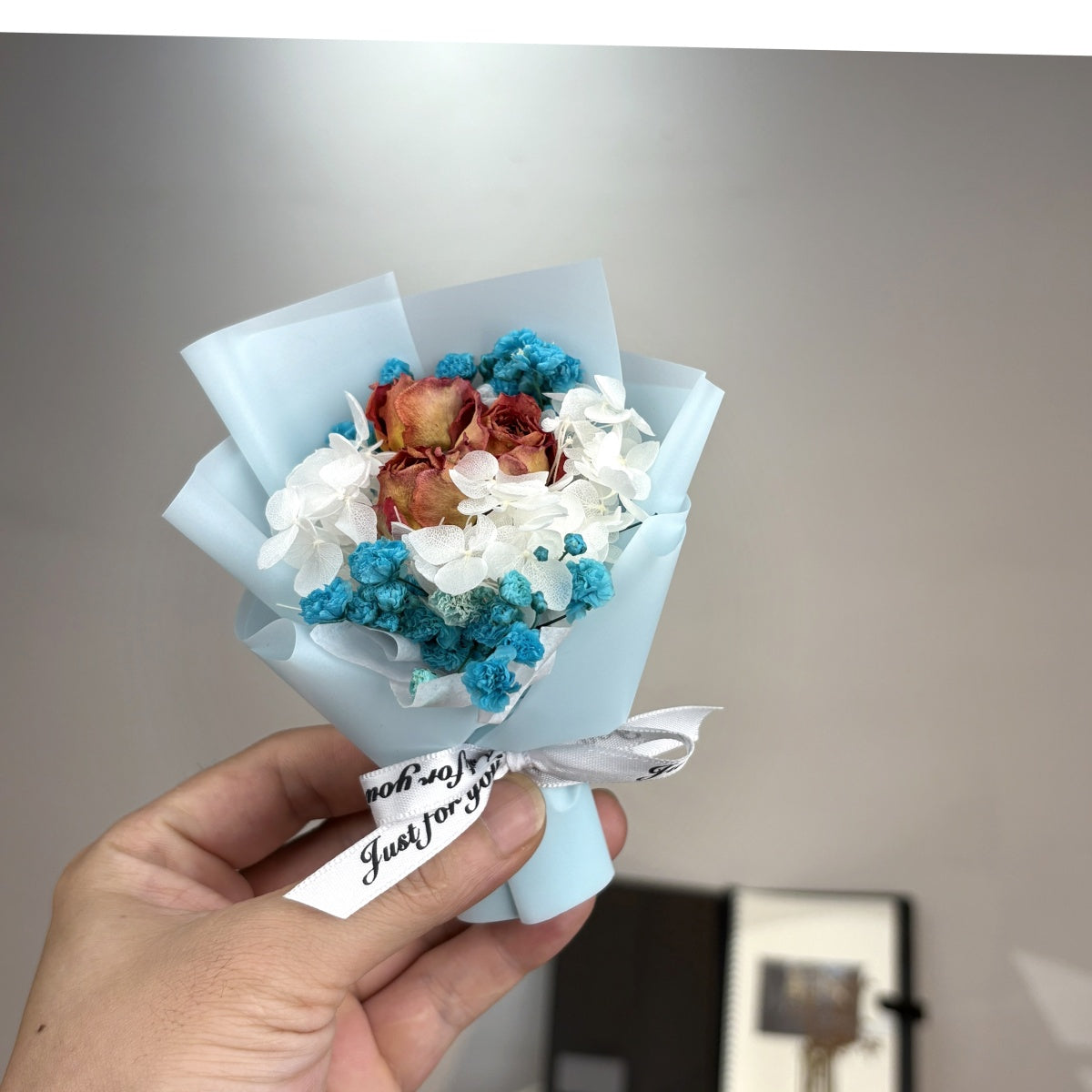 Mini Bouquets with Preserved flowers